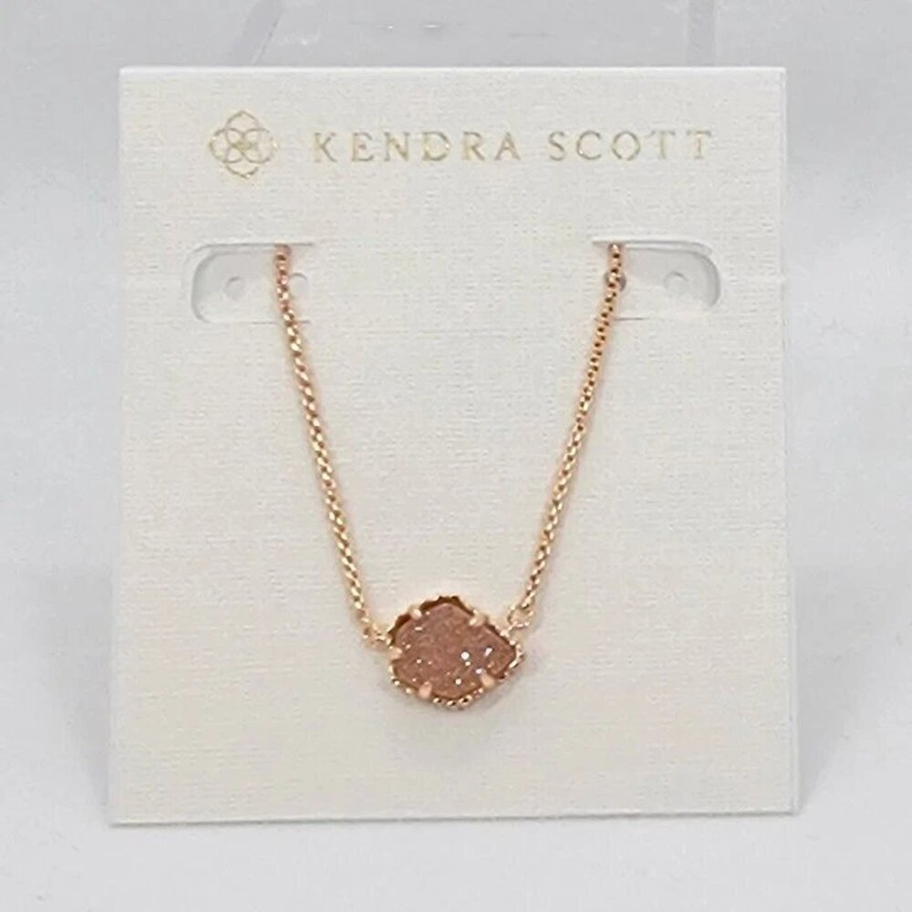 Kendra Scott Tess Rose Gold Pendant Necklace In Sand Drusy